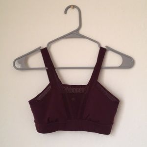 sports bra